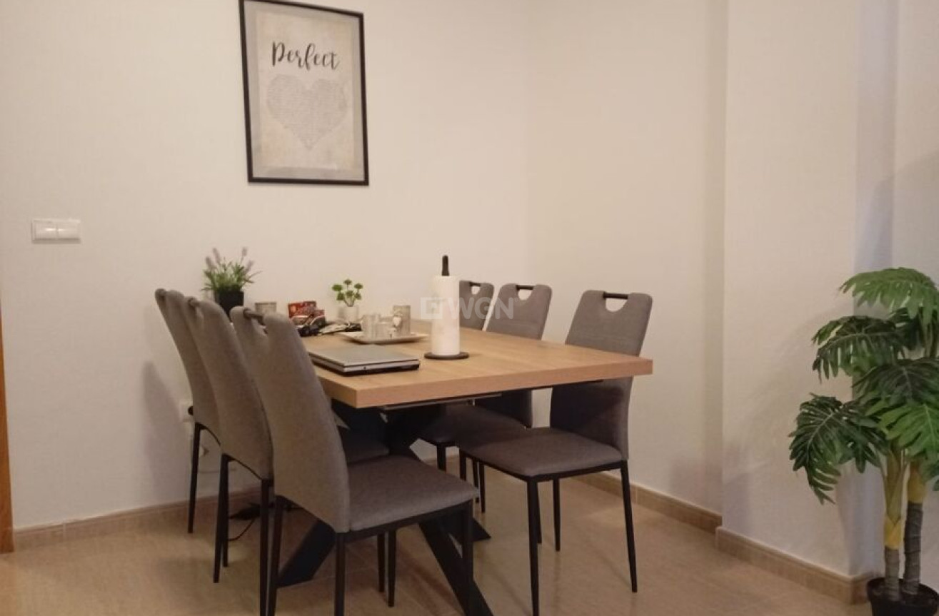 Resale - Apartment / flat - Almoradí - Inland