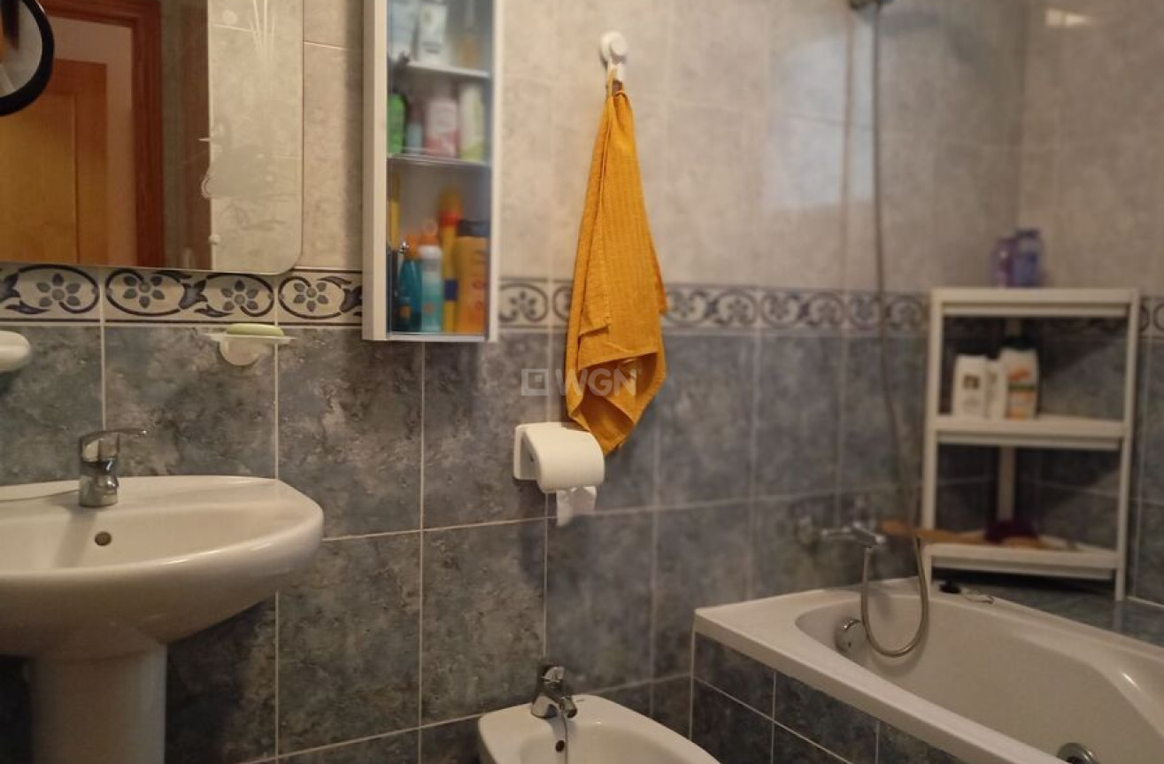 Resale - Apartment / flat - Almoradí - Inland