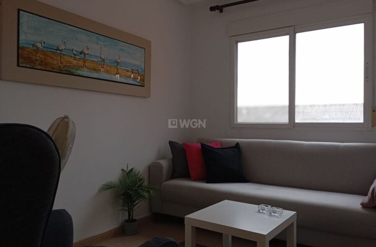 Resale - Apartment / flat - Almoradí - Inland