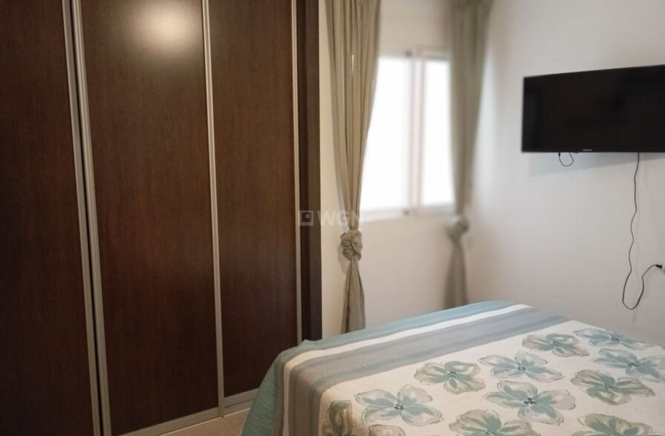 Resale - Apartment / flat - Almoradí - Inland