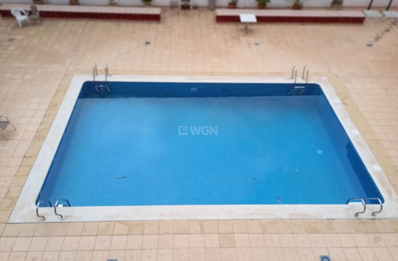 Resale - Apartment / flat - Almoradí - Inland