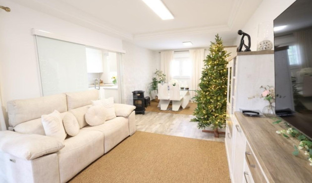 Reventa - Villa - San Miguel de Salinas - Inland