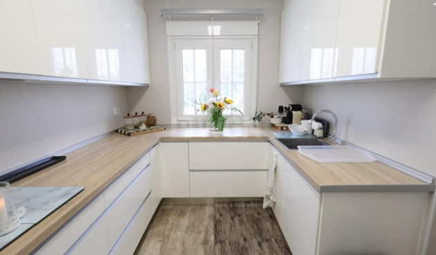 Reventa - Villa - San Miguel de Salinas - Inland