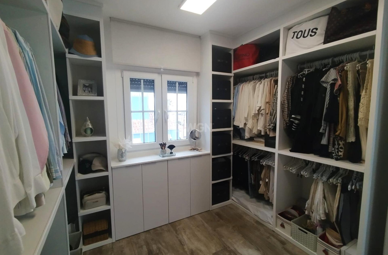 Reventa - Villa - San Miguel de Salinas - Inland