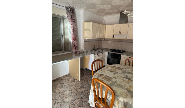 Reventa - Comercial - Las Fillipinas