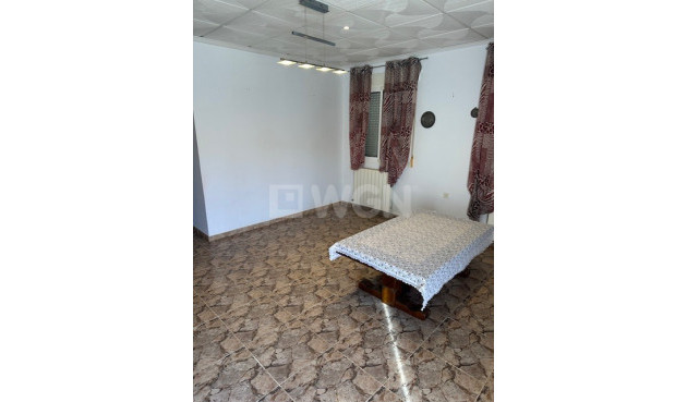 Reventa - Comercial - Las Fillipinas