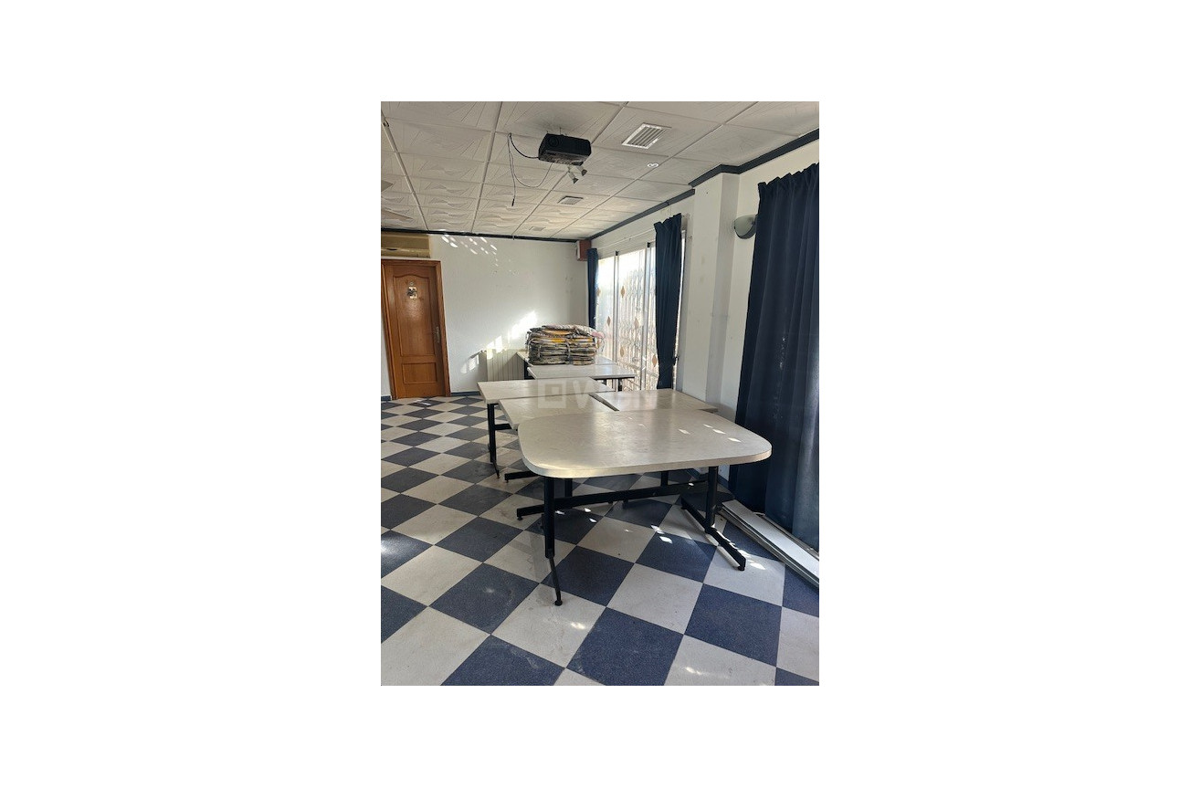 Reventa - Comercial - Las Fillipinas