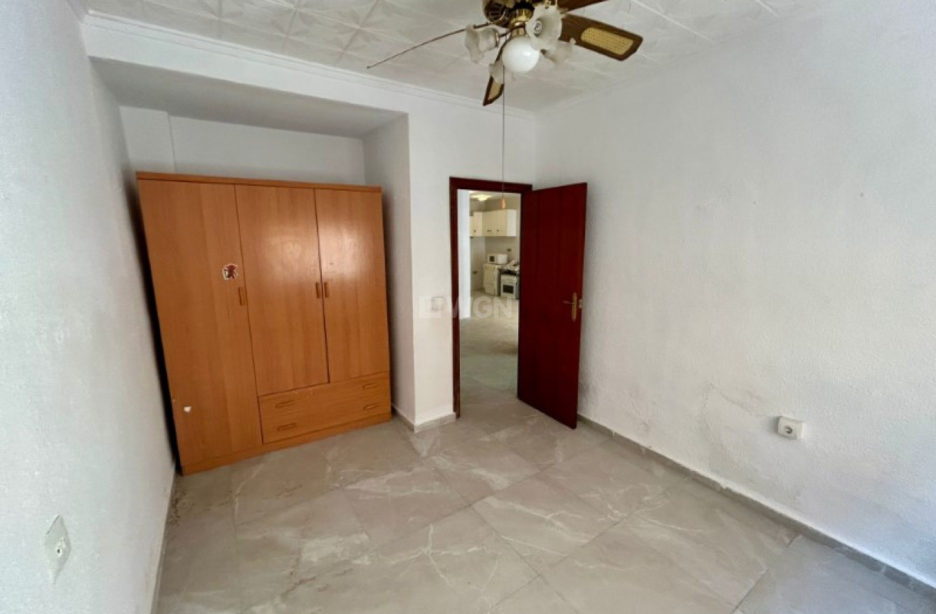 Resale - Apartment / flat - Torrevieja - Costa Blanca