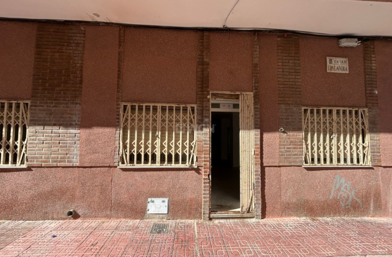 Resale - Apartment / flat - Torrevieja - Costa Blanca