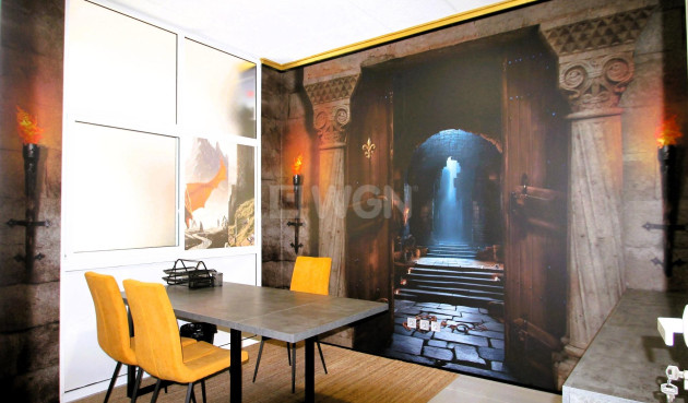 Resale - Commercial - Torrevieja - Las Piscinas Naturales