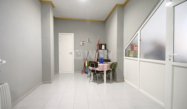 Resale - Commercial - Torrevieja - Las Piscinas Naturales