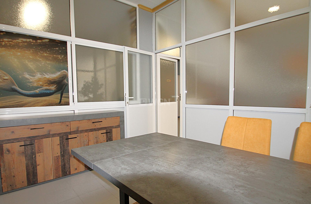 Resale - Commercial - Torrevieja - Las Piscinas Naturales