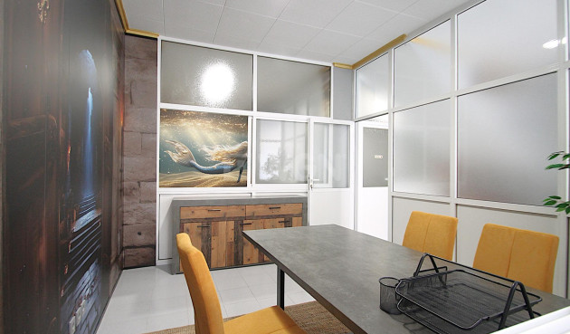 Resale - Commercial - Torrevieja - Las Piscinas Naturales