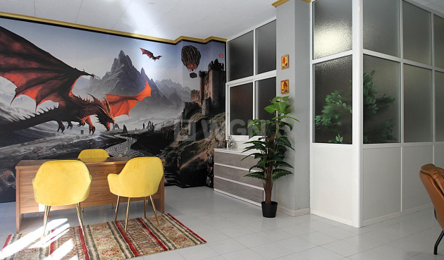 Resale - Commercial - Torrevieja - Las Piscinas Naturales