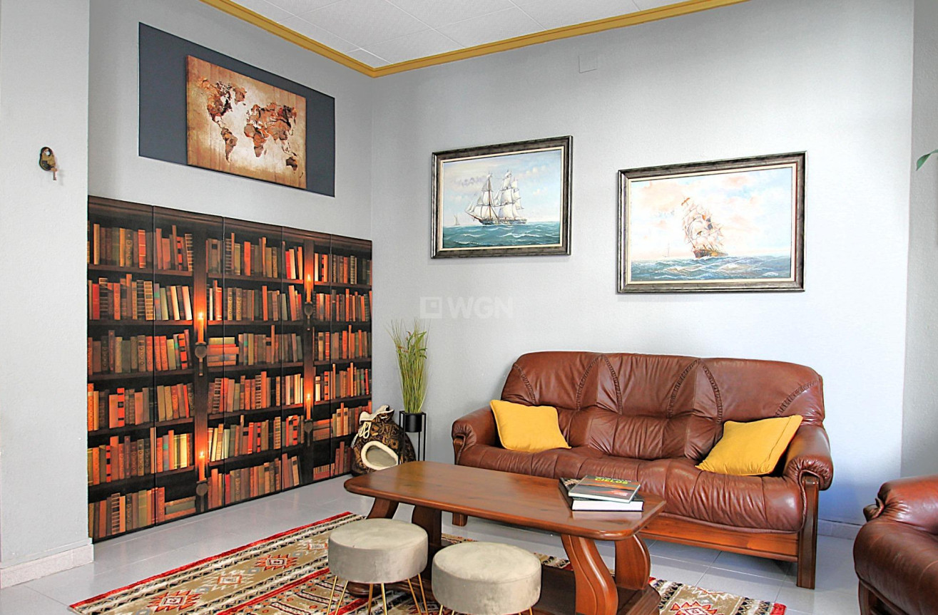 Resale - Commercial - Torrevieja - Las Piscinas Naturales