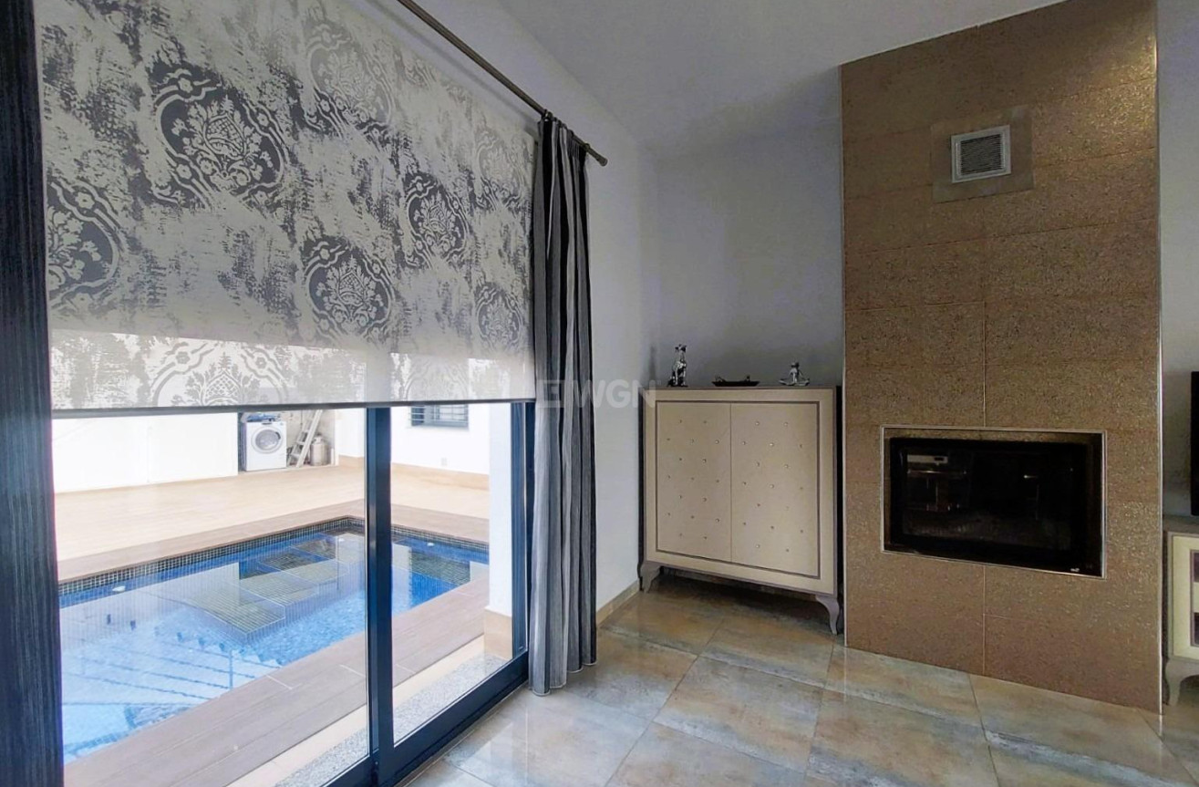 Odsprzedaż - Villa - Pilar de la Horadada - Costa Blanca