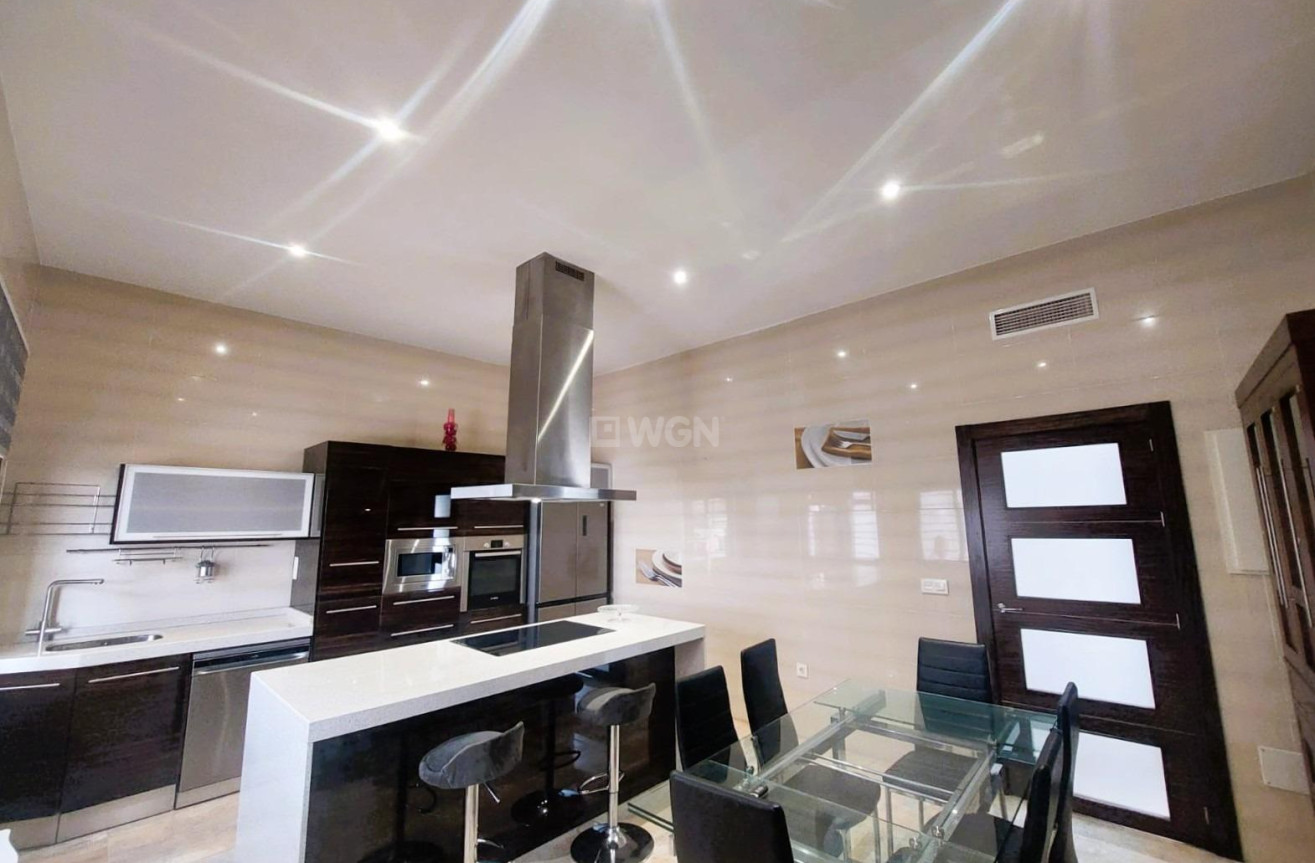 Odsprzedaż - Villa - Pilar de la Horadada - Costa Blanca