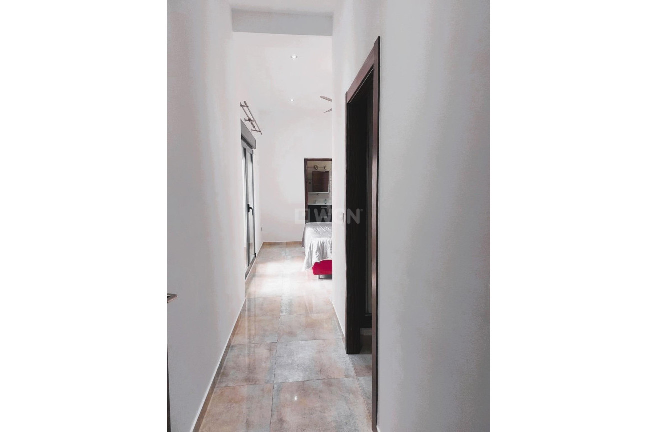 Odsprzedaż - Villa - Pilar de la Horadada - Costa Blanca