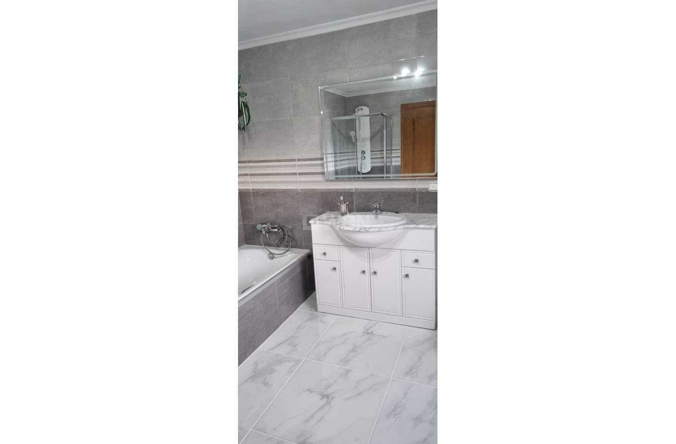 Wiederverkauf - Villa - Hondón de los Fráiles - Inland