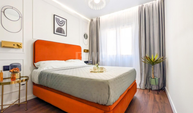 Resale - Apartment / flat - Torrevieja - Costa Blanca