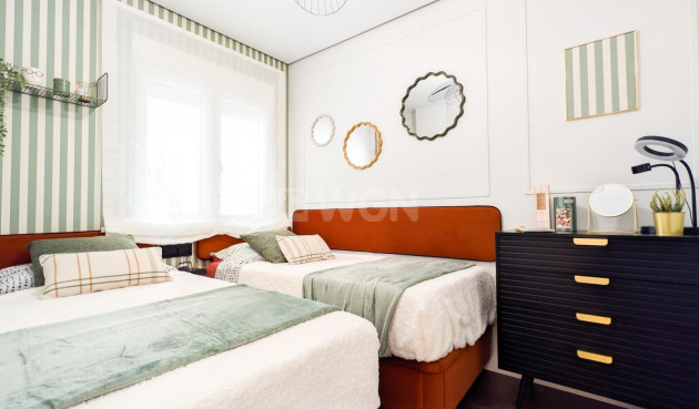 Resale - Apartment / flat - Torrevieja - Costa Blanca