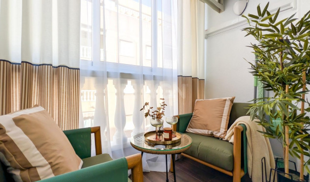 Resale - Apartment / flat - Torrevieja - Costa Blanca