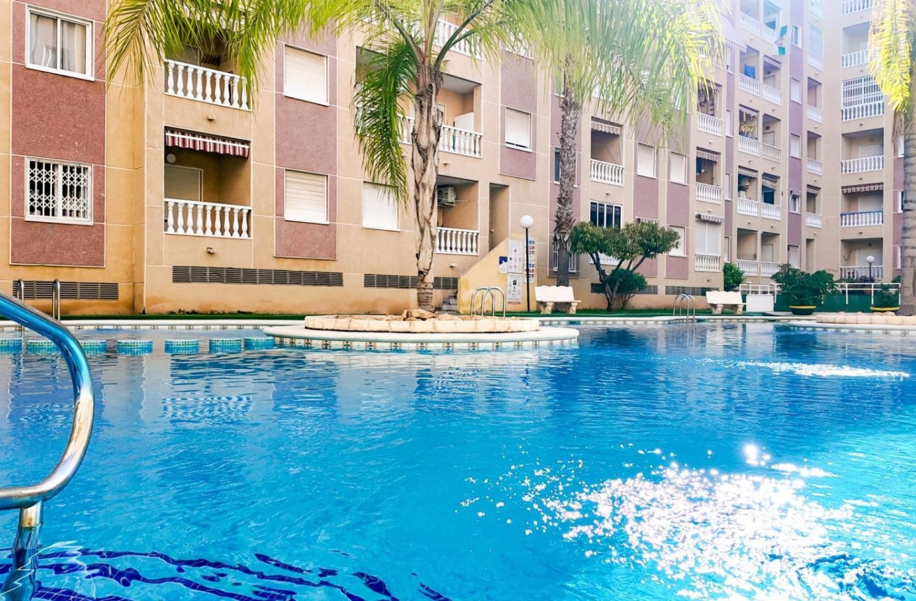 Resale - Apartment / flat - Torrevieja - Costa Blanca