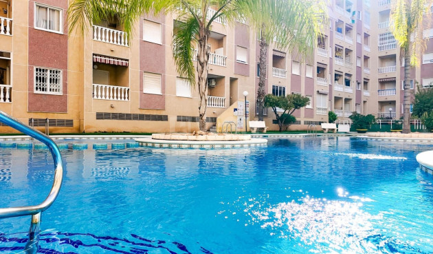 Resale - Apartment / flat - Torrevieja - Costa Blanca