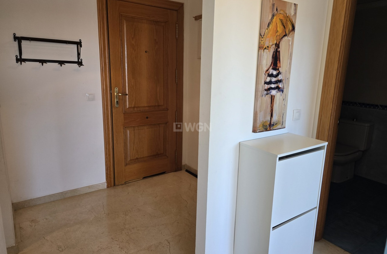 Odsprzedaż - Mieszkanie w bloku - Alcaucín - Inland