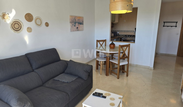 Odsprzedaż - Mieszkanie w bloku - Alcaucín - Inland