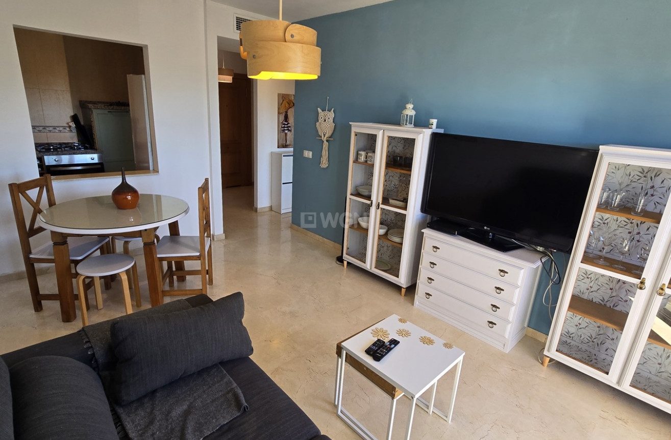 Odsprzedaż - Mieszkanie w bloku - Alcaucín - Inland