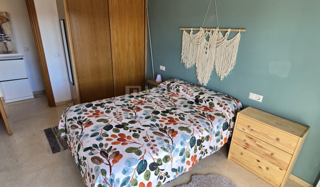 Odsprzedaż - Mieszkanie w bloku - Alcaucín - Inland