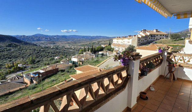 Odsprzedaż - Mieszkanie w bloku - Alcaucín - Inland