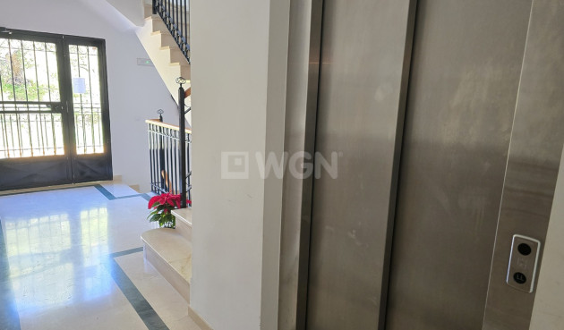 Odsprzedaż - Mieszkanie w bloku - Alcaucín - Inland