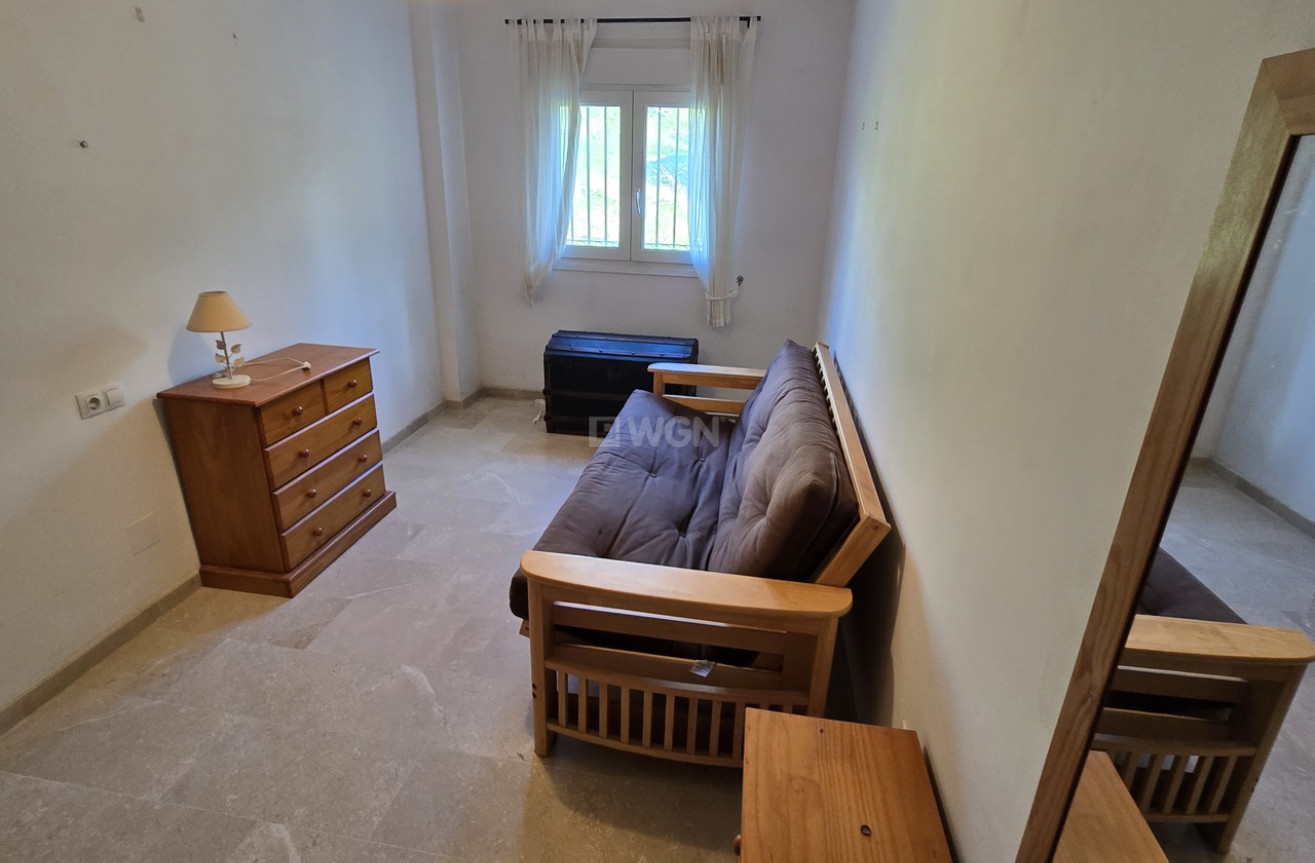 Wiederverkauf - Wohnung - Alcaucín - Inland