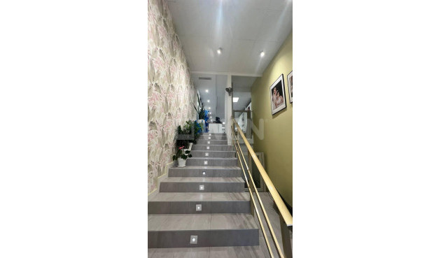 Reventa - Comercial - Torrevieja - Puerto Deportivo