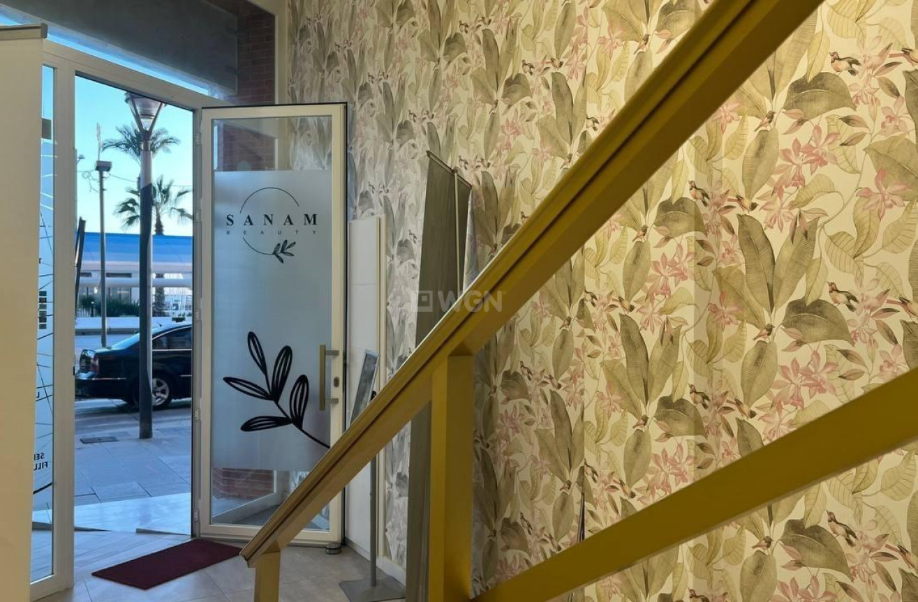 Reventa - Comercial - Torrevieja - Puerto Deportivo