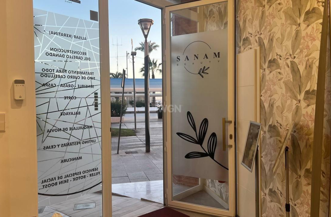 Reventa - Comercial - Torrevieja - Puerto Deportivo