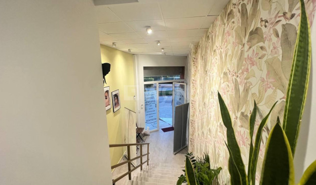 Reventa - Comercial - Torrevieja - Puerto Deportivo