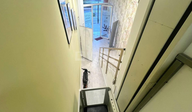 Reventa - Comercial - Torrevieja - Puerto Deportivo