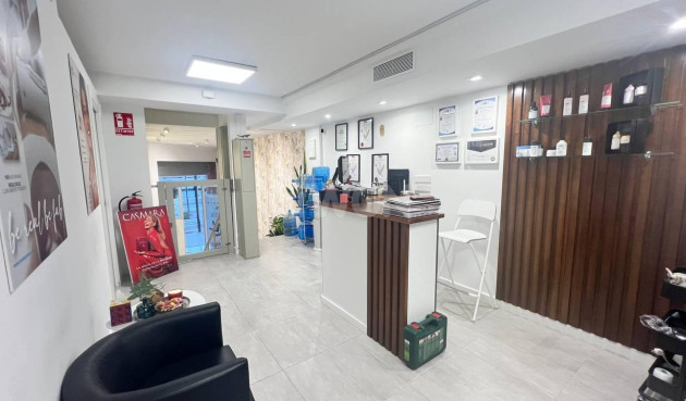 Reventa - Comercial - Torrevieja - Puerto Deportivo