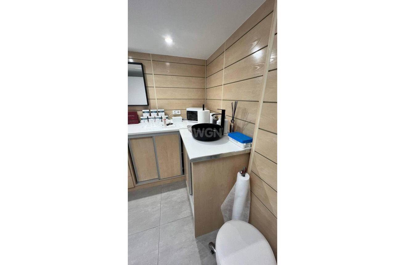 Reventa - Comercial - Torrevieja - Puerto Deportivo