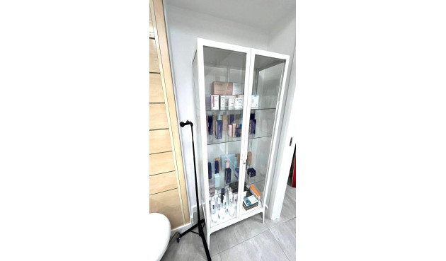 Reventa - Comercial - Torrevieja - Puerto Deportivo