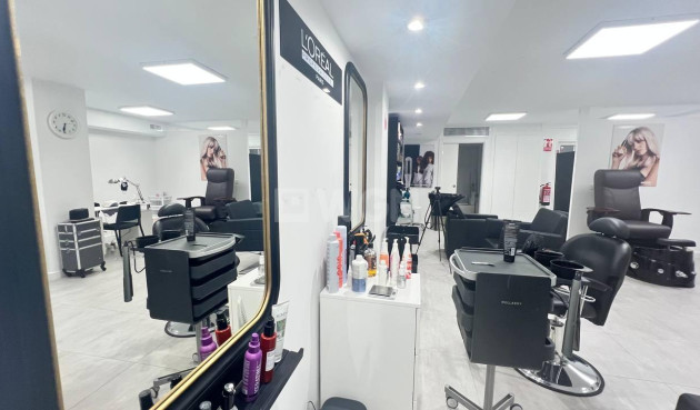 Reventa - Comercial - Torrevieja - Puerto Deportivo