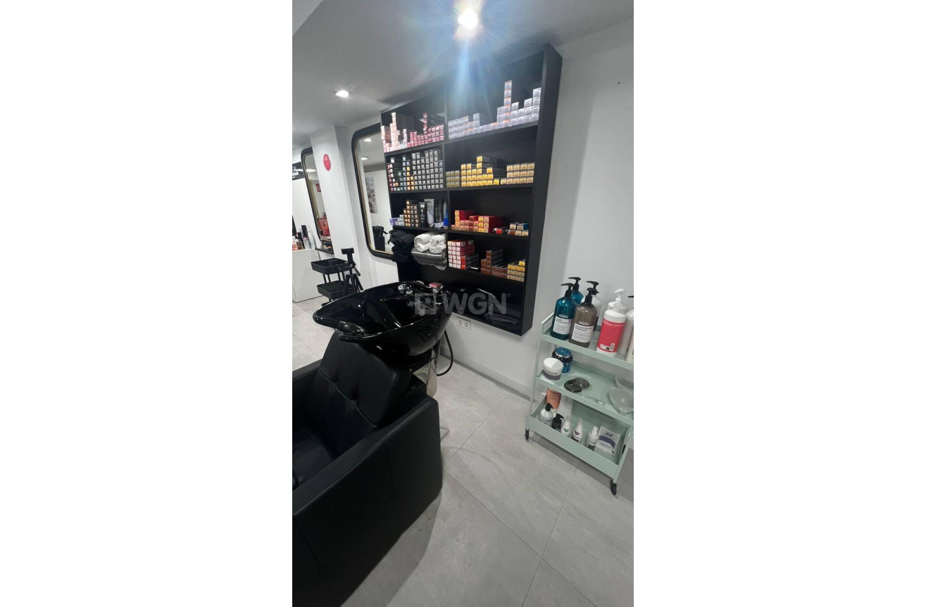 Reventa - Comercial - Torrevieja - Puerto Deportivo