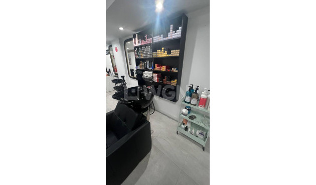 Reventa - Comercial - Torrevieja - Puerto Deportivo