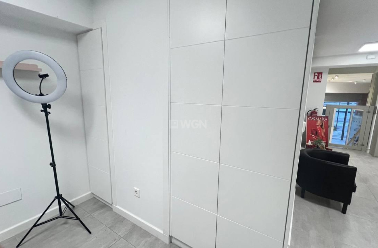 Reventa - Comercial - Torrevieja - Puerto Deportivo