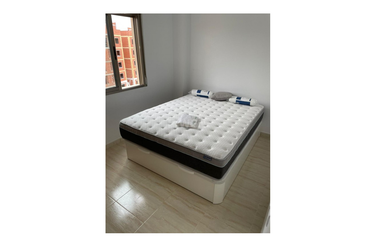 Odsprzedaż - Mieszkanie w bloku - San Miguel de Salinas - Inland