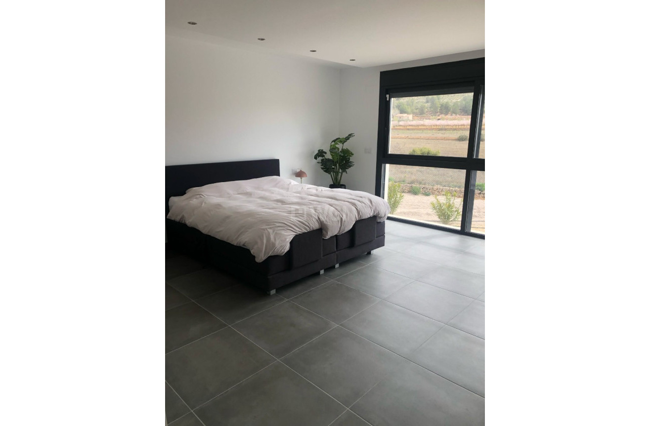 Reventa - Villa - Pinoso - Inland