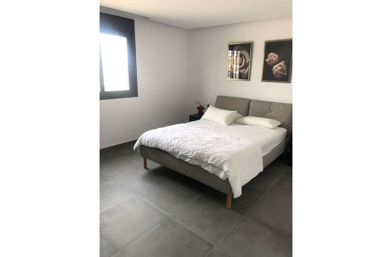 Reventa - Villa - Pinoso - Inland